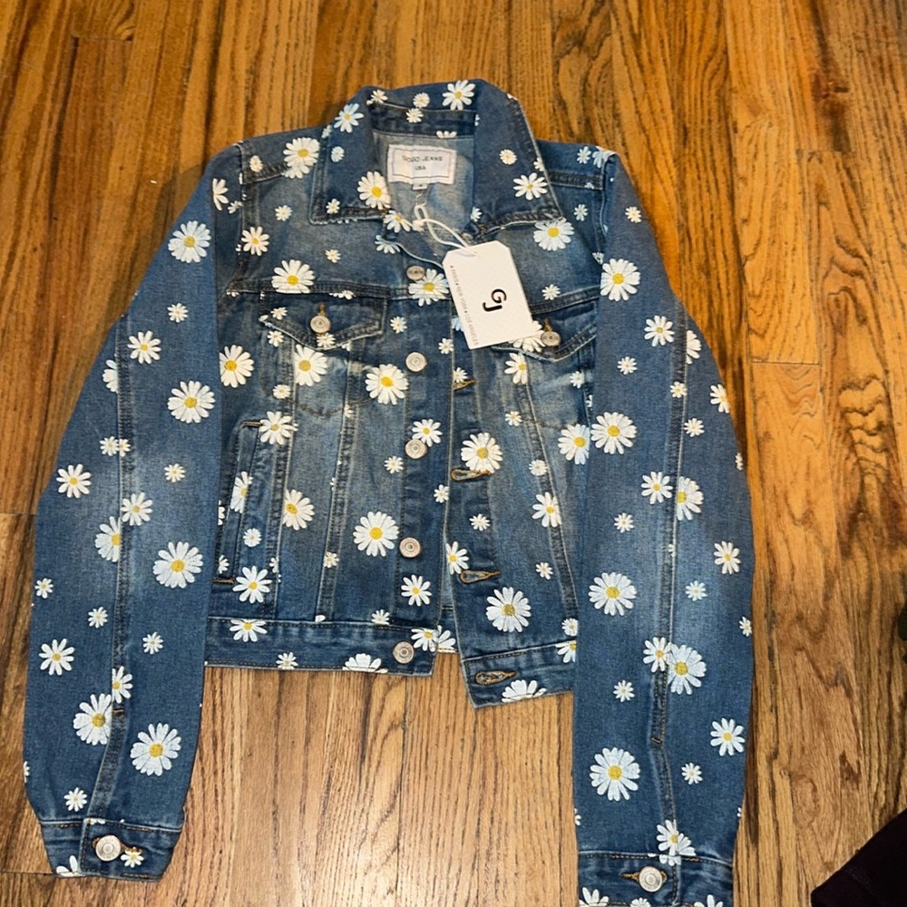 Jean jacket flower vibes